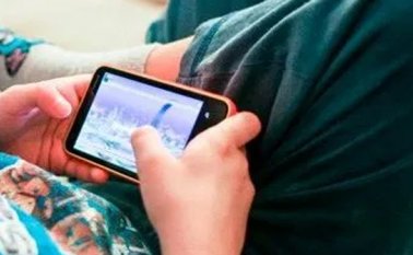 La preocupación más grande de los padres, es poder contactar a sus hijos. Internet