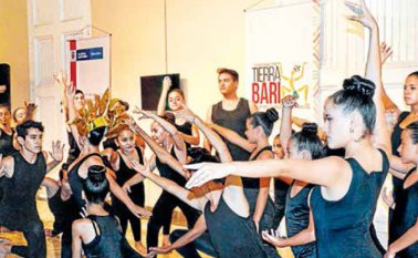 Muestra cultural de la Corporación Tierra Barí en la Quinta Teresa de Cúcuta. Los jóvenes hicieron una demostración de su talento para la danza. Cortesía