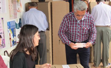 El nuevo alcalde de Pamplona, Humberto  Pisciotti. 
 Roberto Ospino