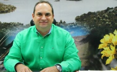Consejo Directivo le notifica la reelección a Gregorio Angarita. Archivo La Opinión