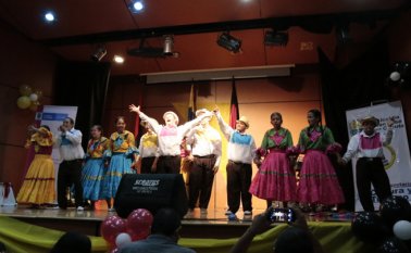 En la Torre del Reloj se cumplió una muestra cultural como parte de las actividades del programa que lidera la Corporación Huellas de Mi Tierra. Cortesía