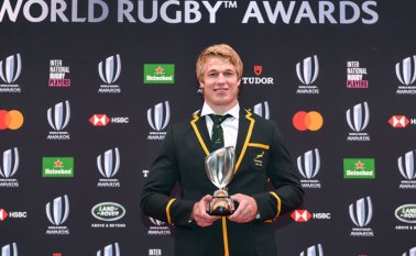 El sudafricano Pieter-Steph Du Toit fue nombrado mejor jugador del año por World Rugby luego de que su equipo se quedara con el título de la Copa del Mundo.
AFP