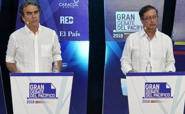 Sergio Fajardo y Gustavo Petro durante un debate en el marco de las elecciones presidenciales de 2018. Colprensa