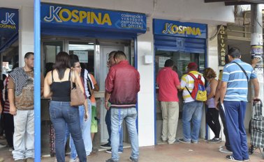 Las casas de cambio de Cúcuta y su área metropolitana, que históricamente han trabajado con bolívares, han visto como el dólar se ha impuesto como la segunda moneda en la frontera. Archivo