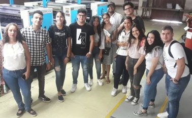 Patricia Yanes, Andres Amaya, Kathia Barbosa, Maria Cárdenas, Santiago Cardenas, Schelcy Colmenares, Alexa Contreras, Jonathan Cortés, Katherine Durán, Emerson Garzón, Laura Gómez, Karla Méndez, Valeria Ocampo, Camilo Ortega, Camilo Sarmiento, Yorgelis Rangel, Ligia Rodríguez y Yhonaiquer Escobar. Giovanny Rojas