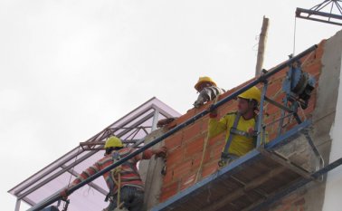 La generación  de empleo es otro de los beneficios del auge de la construcción en esta zona. Roberto Ospino