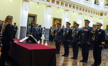 "El único golpista de este país ha sido Evo Morales", dijo Áñez, aludiendo a que el exmandatario izquierdista indígena desconoció el veredicto popular en un referendo que se opuso a la reelección indefinida en 2016. AFP