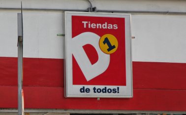 “Nuestra estrategia es simple, nunca incrementamos precios y por eso nuestro volumen debe ayudarnos a disminuir los costos, propios y de nuestros aliados, para que esto se refleje en el precio final al cliente”, mencionó el presidente de KOBA Colombia (operador de D1), Fernando González.
Colprensa
