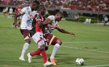 En el juego disputado por los cuadrangulares en el estadio General Santander, motilones y pijaos empataron sin goles.  Archivo La Opinión