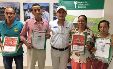 Las familias beneficiadas con los títulos se enfocarán en los cultivos de cacao y caña, los cuales durante décadas llenaron las montañas de la vereda Primavera, ubicada en la zona rural del municipio de Sardinata. Cortesía