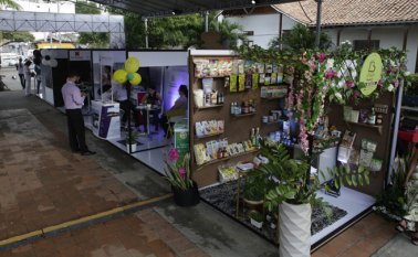 En las instalaciones de la Biblioteca Pública Julio Pérez Ferrero con una variada agenda académica. Juan Pablo Cohen/La Opinión