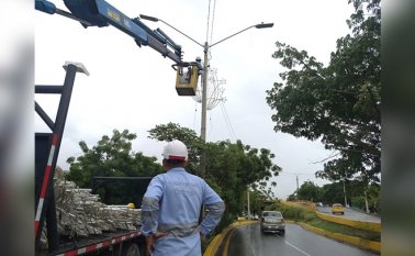 El sábado se inició la tarea a lo largo de la avenida Los Libertadores.
César Obando