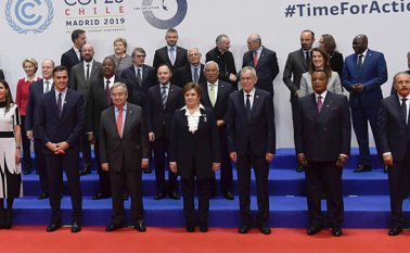 El secretario general de la ONU, Antonio Guterres, instó a los gobernantes del mundo representantados en la Cumbre de Madrid “a elegir entre la esperanza de un mundo mejor o la capitulación”.
y tomar acciones contra el cambio climático. AFP