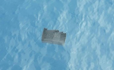 Las partes del avión y los objetos estaban a aproximadamente 280 millas náuticas (518 km) de Ushuaia, en Argentina. AFP