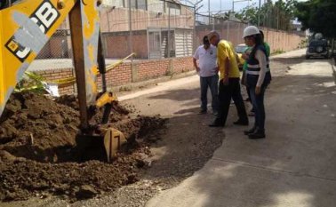 Hasta tanto no se clarifiquen los aspectos de orden fáctico y jurídico que dieron paso a la modificación de los estatutos de la citada entidad. Archivo