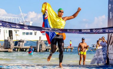 El nadador de aguas abiertas fue campeón de Oceanman 2019 después de cumplir en 2 horas y 10 minutos un recorrido de 10 kilómetros por las aguas de Cancún, México.
Cortesía