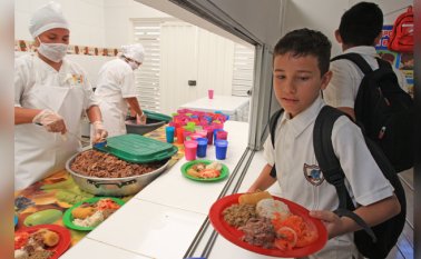 La Unión Temporal Alimentar Cúcuta 2020 es el único oferente, que presentó una propuesta económica para concursar en esta licitación pública. Uno de los integrantes mayoritarios de esta concesión fue sancionado recientemente por las autoridades regionales de Santander. Archivo