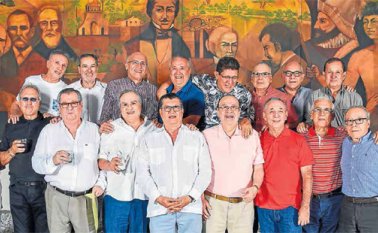 Festejaron 50 años de egresados.
Cortesía