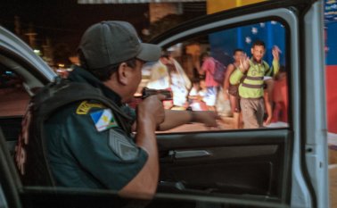 El viernes, el gobierno brasileño confirmó que cinco militares venezolanos fueron localizados la víspera en una reserva indígena, en Sao Marcos, vasto territorio en el norte del estado de Roraima (norte). AFP