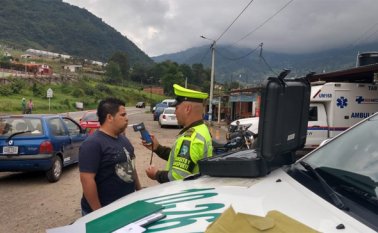 Más de 100 hombres del Departamento de Policía de Norte de Santander están desplegados en las vías. Policía Nacional