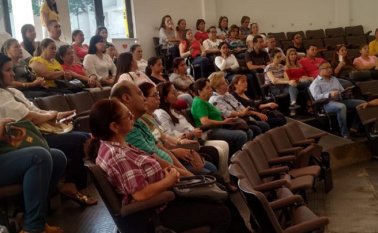 Docentes de diferentes municipios de Norte de Santander asistieron este miércoles a una jornada de protesta pidiendo el pago del salario de diciembre que debieron recibir los últimos 5 días del año. Cortesía