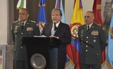El ministro Carlos Holmes Trujillo aseguró que ya se abrieron investigaciones y se realizará una auditoría durante los últimos 10 años. Tomada de Twitter @mindefensa