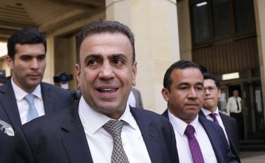 El sometimiento de Besaile se dio como agente del Estado no miembro de la Fuerza Pública y su proceso podría parecerse al del excongresista David Char Navas, quien ya está aportando verdad ante la Sala de Reconocimiento de Verdad y Responsabilidad.
@WRadioColombia