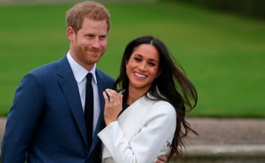 La reina declaró que "los duques de Sussex dejarán de utilizar su título de alteza real ya que interrumpirán sus tareas como miembros activos de la Familia Real" AFP