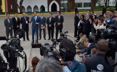El secretario de Estado afirmó que Washington no ha "terminado" con la batería de sanciones contra Maduro y su círculo, a los que describió como un "cartel". AFP