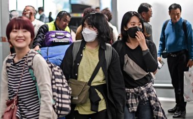 Las autoridades chinas han intensificado los controles y vigilancia en su lucha para mitigar los efectos mortales del coronavirus. AFP
