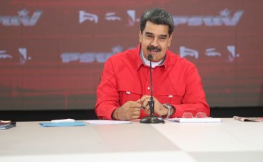 ‘Pido permiso para no reírme’, dijo Maduro antes de pronunciarse.