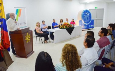 Hugo Vergel, gerente de Aguas Kpital, reconoció la importancia de este proceso. Cortesía