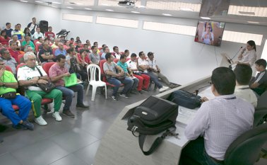 Tras la reunión se eligió como vocero de los educadores ante la junta directiva del IMRD a Fredy Escamilla. Juan Pablo Cohen