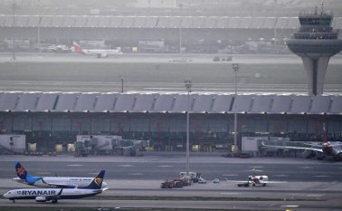 El Air Canadá tuvo que perder combustible por cerca de cinco horas para realizar el aterrizaje de emergencia. AFP