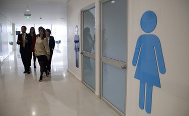 En Colombia, 54.017 mujeres desarrollan cáncer cada año frente a 47.876 hombres, según las estadísticas
entregadas por el Ministerio de Salud. Archivo Colprensa