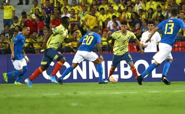 En el empate de Colmbia (1-1) ante Brasil, el seleccionador nacional, Arturo Reyes, apostó por jugar sin un centro delantero y volcar sus variantes ofensivas a Edwuin Cetré, Nicolas Benedetti y Jorge Carrascal. Colprensa
