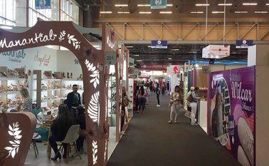 La Feria Internacional de Calzado, el cuero y marroquinería se lleva a cabo en Corferias, Bogotá. Magaly Rubio/La Opinión