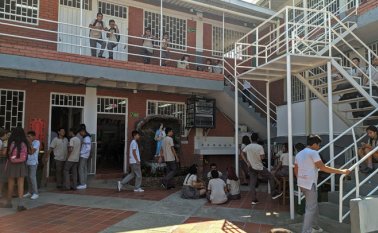 450 estudiantes de bachillerato reciben clases en la sede Prudencio Padilla. Mario Caicedo