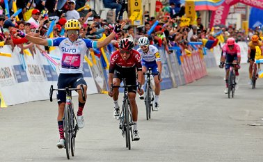 Sergio Higuita se quedó con la Etapa 4 del Tour Colombia 2.1 Colprensa