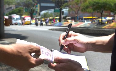 Los gota a gota son créditos ilegales. Colprensa