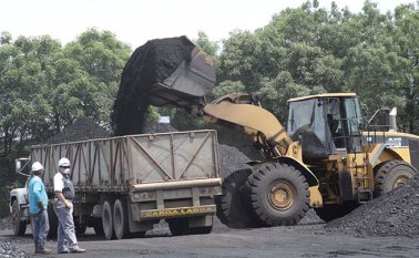 la ruta del tren iría desde las bodegas del extinto Idema en Gamarra (Cesar) hacia la Sociedad Portuaria Puerto Nuevo en Santa Marta, un recorrido de 330 kilómetros. Archivo
