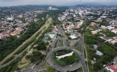 Avenida Los Libertadores.  Juan Pablo Cohen
