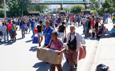 Los puentes internacionales Francisco de Paula Santander y Simón Bolívar son los pasos obligados del mayor flujo migratorio de venezolanos hacia Colombia.
Archivo La Opinión