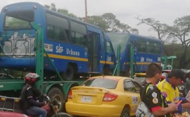 Estas unidades del Sistema Integrado de Transporte Público de Bogotá, fueron vistas en la ciudad. Cortesía