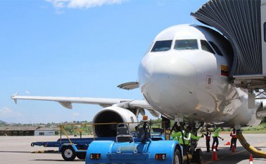 El plan de transformación que está ejecutando Avianca para ser más eficiente y obtener mayor rentabilidad, obliga a reprogramar la oferta de vuelos y a reducir frecuencias diarias. Archivo La Opinión