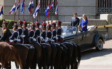 Lacalle Pou anunció que tomará medidas inmediatas en varios frentes, desde reducir el gasto público hasta facilitar la inmigración o combatir la inseguridad.
AFP