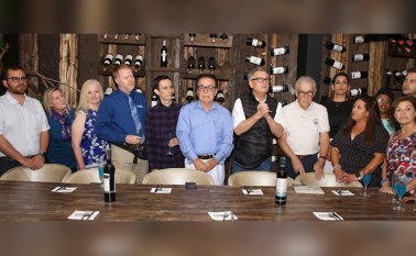 Francisco Javier Cuadros, Lori Ayala, Melissa Flocler, Paul Flocler, Luis Tobón, Andelfo Villamizar, Robert Hamilton; el alcalde de Cúcuta,Jairo Yáñez, María Constanza Arteaga, Grace Haynes, Matthew Nienaber, Andrea Villaseñor, coordinadora de la misión médica y Patricia Artigas. César Obando