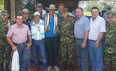 José Guillermo 'Ñeñe' Hernández publicaba en redes sociales sus encuentros con altas personalidades políticas, policiales y militares. Tomada de Instagram @josehernandezaponte