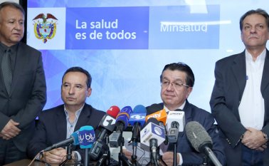 El ministro Fernando Ruiz Gómez insistió en el lavado de manos y el uso de geles desinfectantes para prevenir el COVID-19. Colprensa