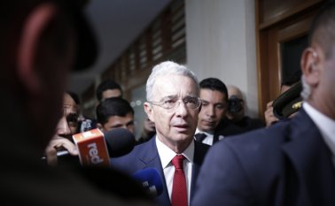 El expresidente y senador Álvaro Uribe se pronunció a través de Twitter. Colprensa